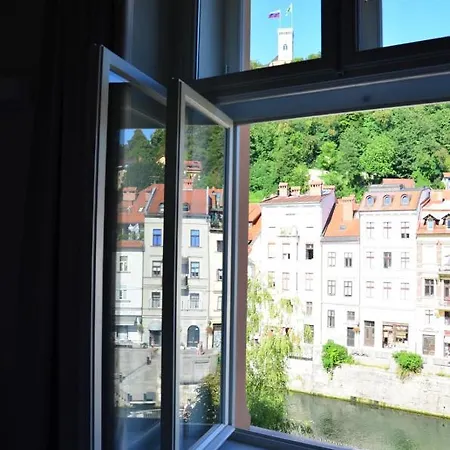 Riverside Апартаменты